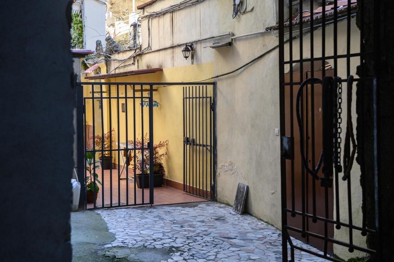 San Vincenzo 38 Apartment Neapol Zewnętrze zdjęcie